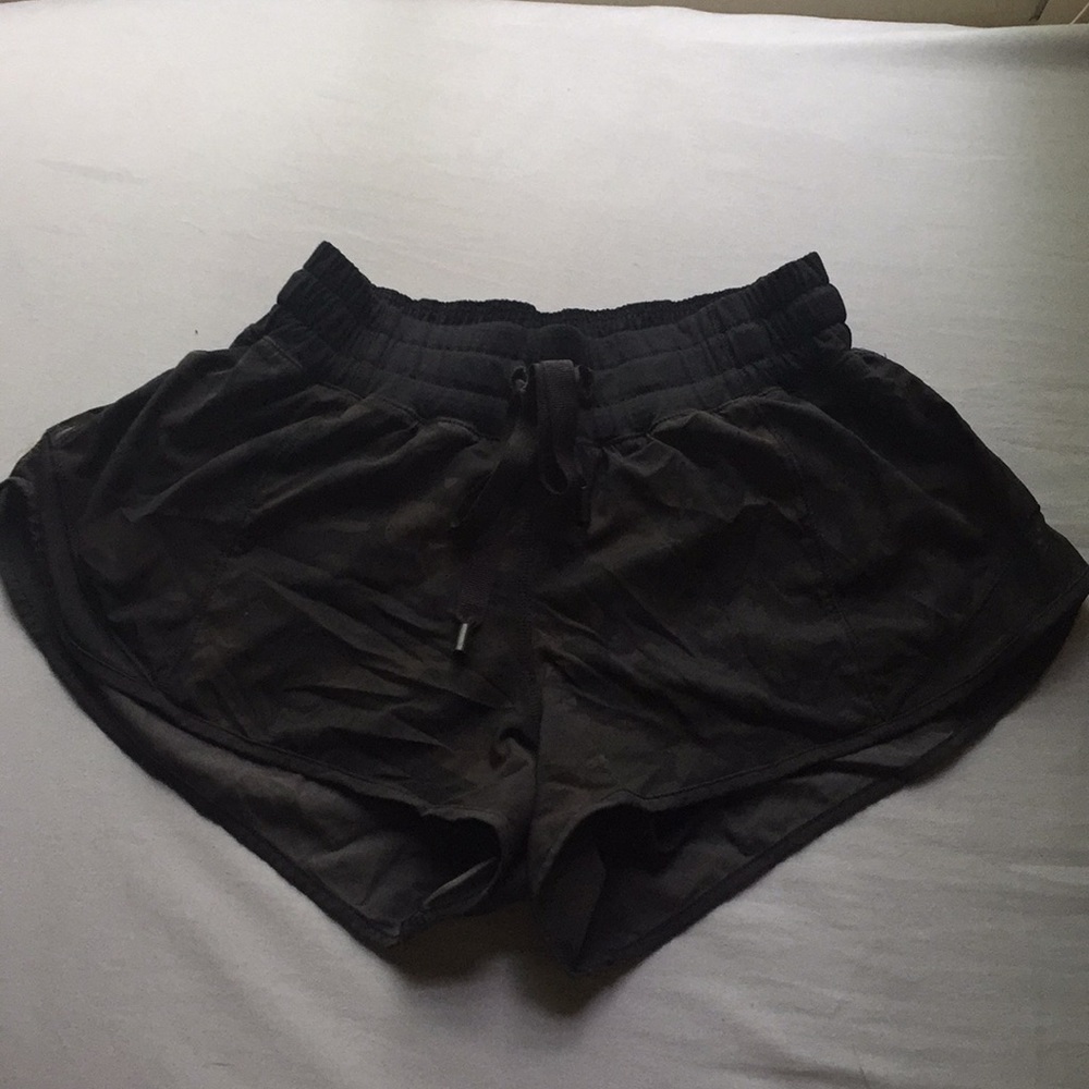 lulu lemon athletica Hotty Hot Shorts